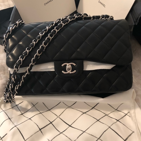 SOLD!!!!   Gorgeous Chanel jumbo lamb skin double - Picture 3 of 8